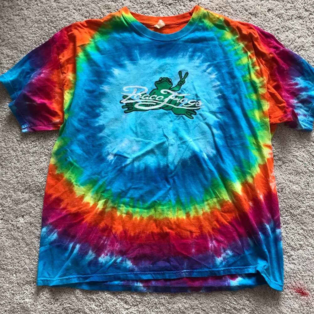 Peace frog tee